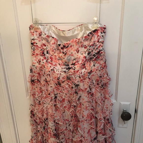 WHBM Size 14 strapless coral/pink dress. - Picture 5 of 6